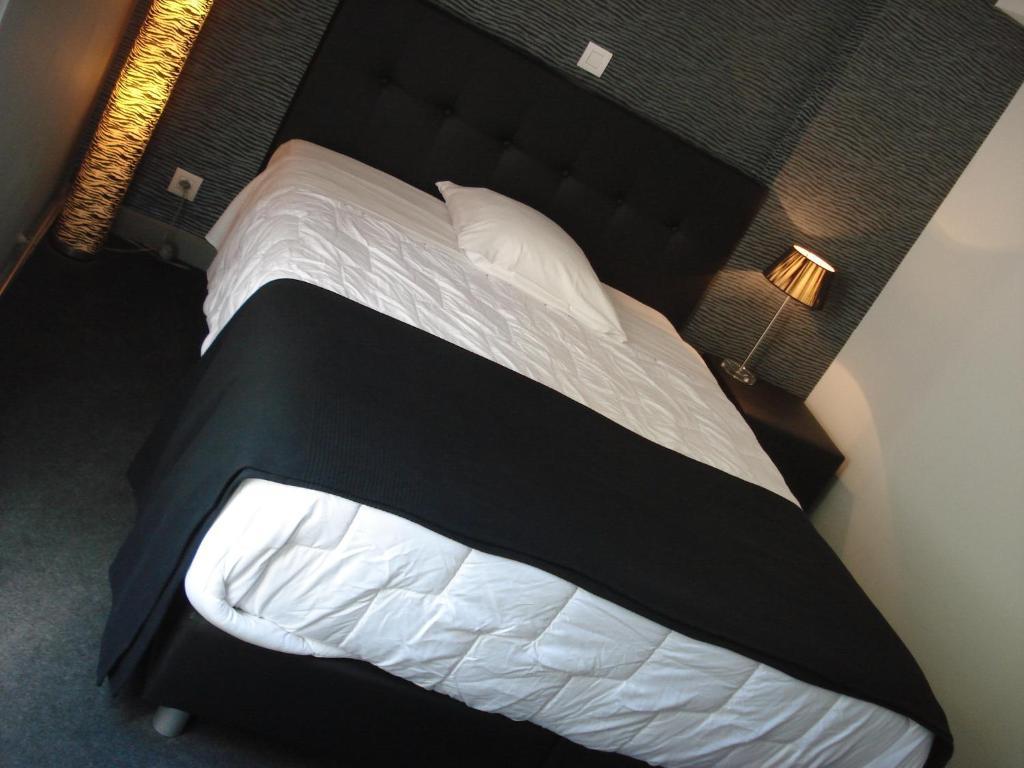Hotel La Fayette 로슈포르 객실 사진